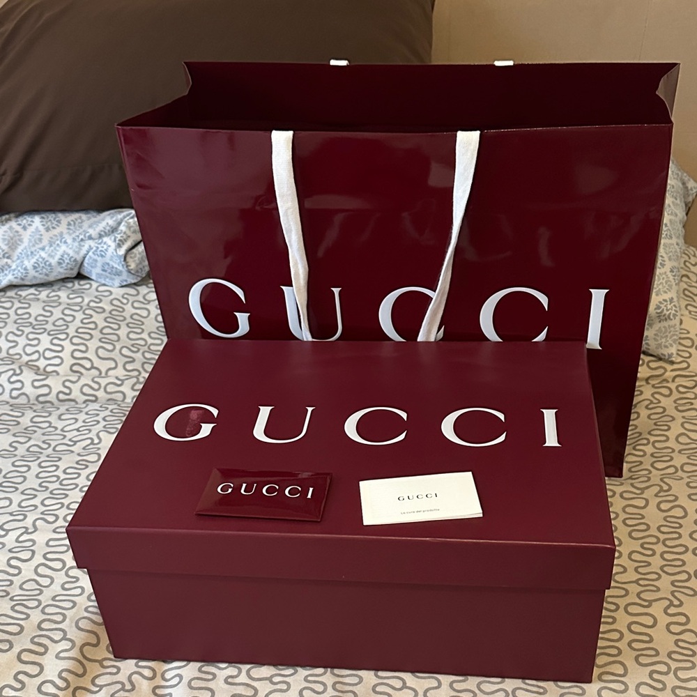 Gucci Burgundy Gift Set